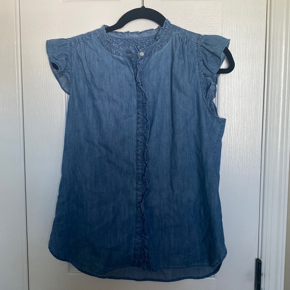 LOFT Ruffled sleeveless denim blouse XS
